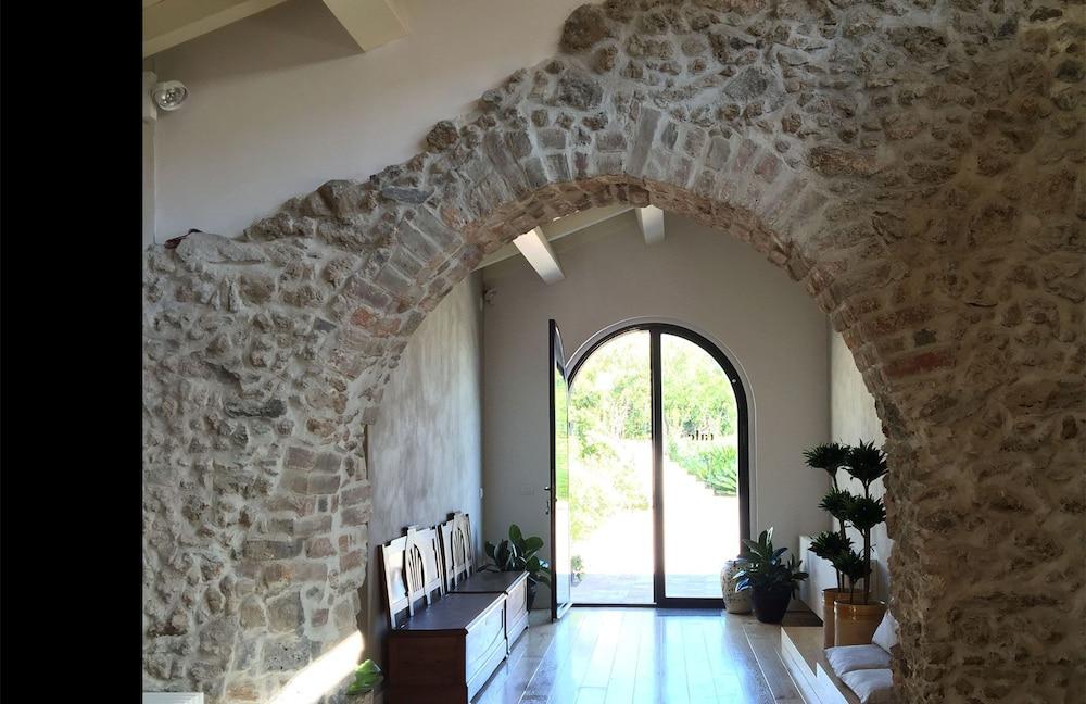 Tale Restaurant & Resort Piedimonte Etneo